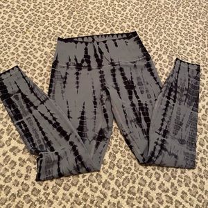 Lululemon leggings size 8